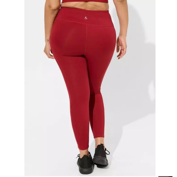 Torrid Full-Length Side Pocket Active Legging - Picture 2 of 8